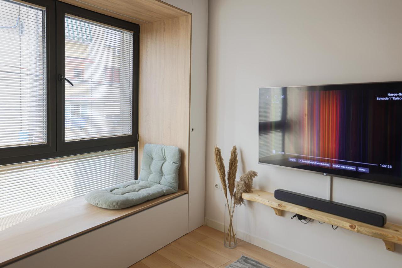 Apollo Apartment By Holistay Tirana Exterior foto
